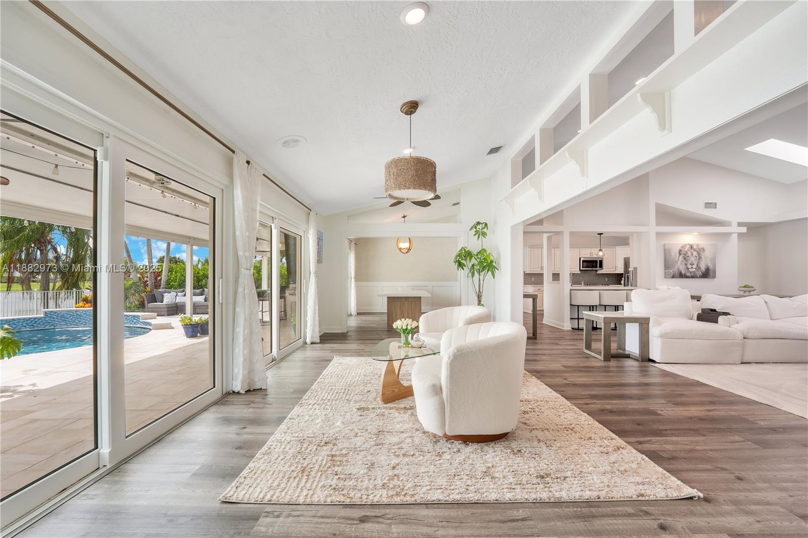 7104 SE Bunker Hill Dr