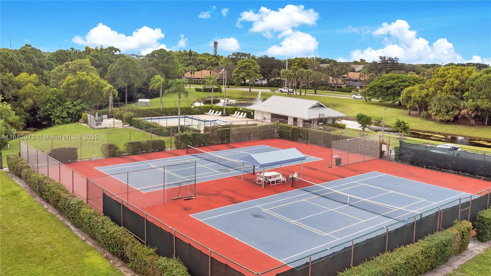 7104 SE Bunker Hill Dr