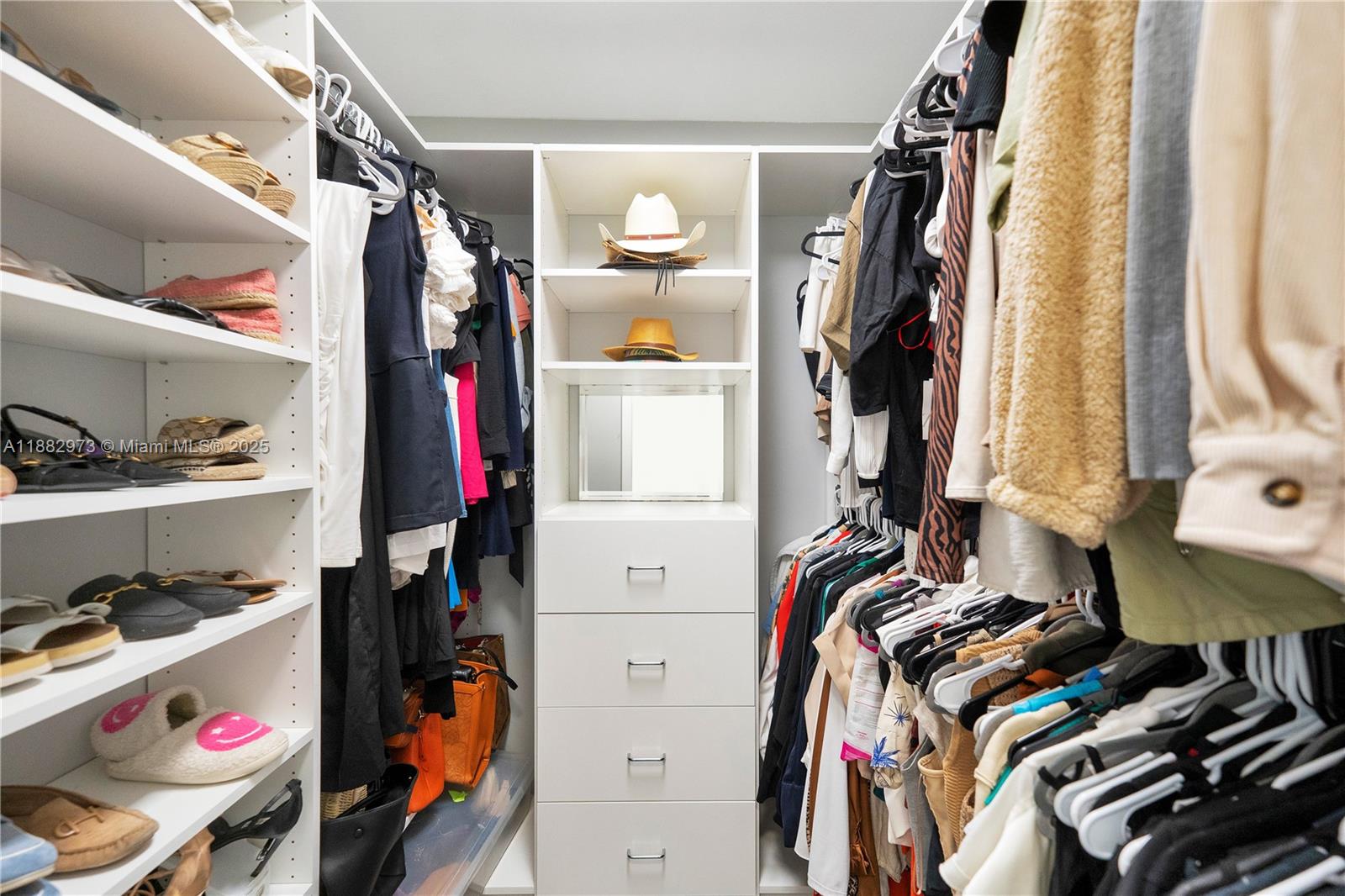 7104 SE Bunker Hill Dr