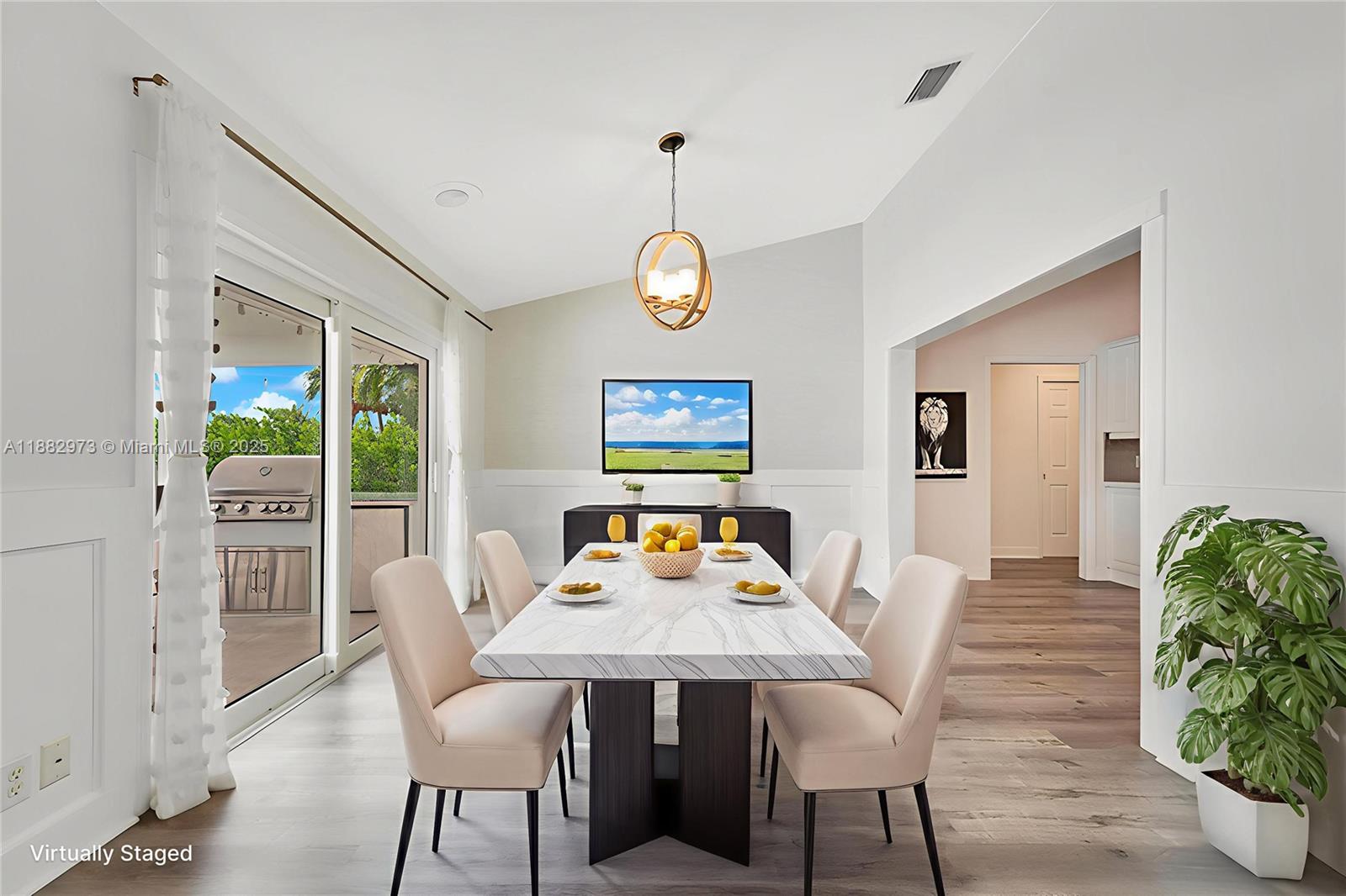 7104 SE Bunker Hill Dr