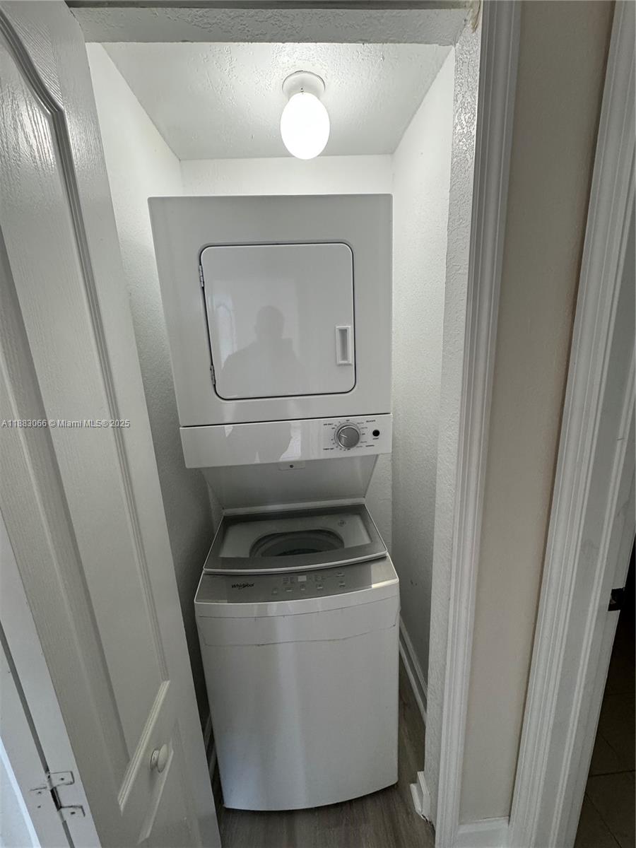 1536 SE 25th St # 202