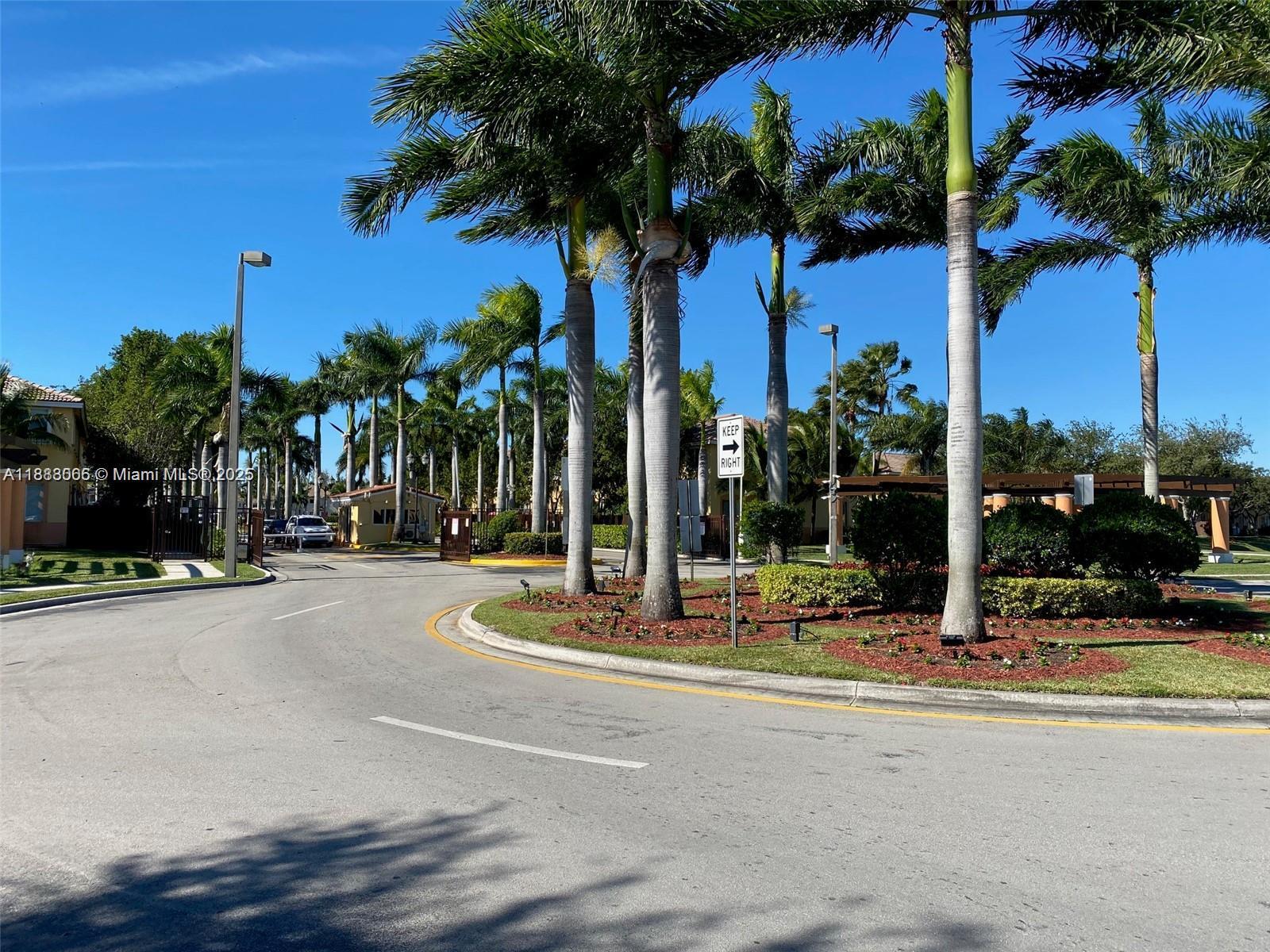 1536 SE 25th St # 202