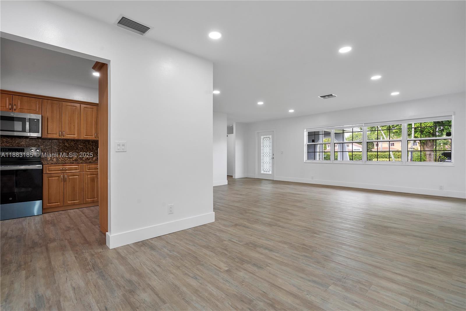 11240 Sheridan St # 11240