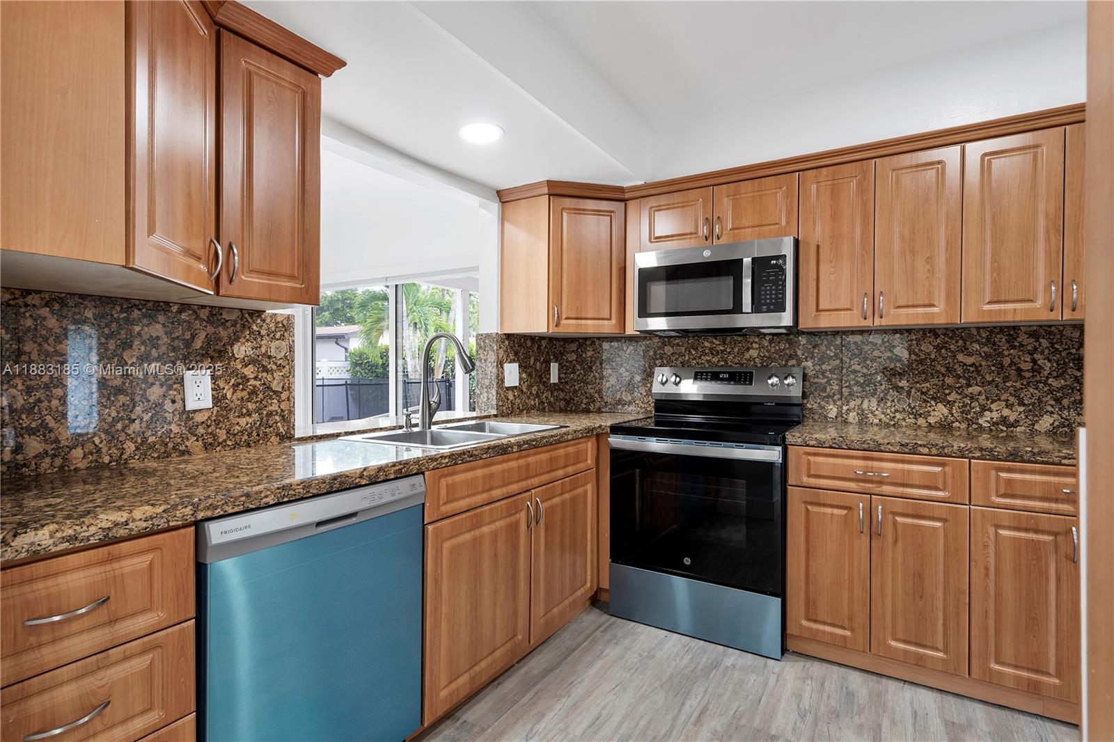 11240 Sheridan St # 11240