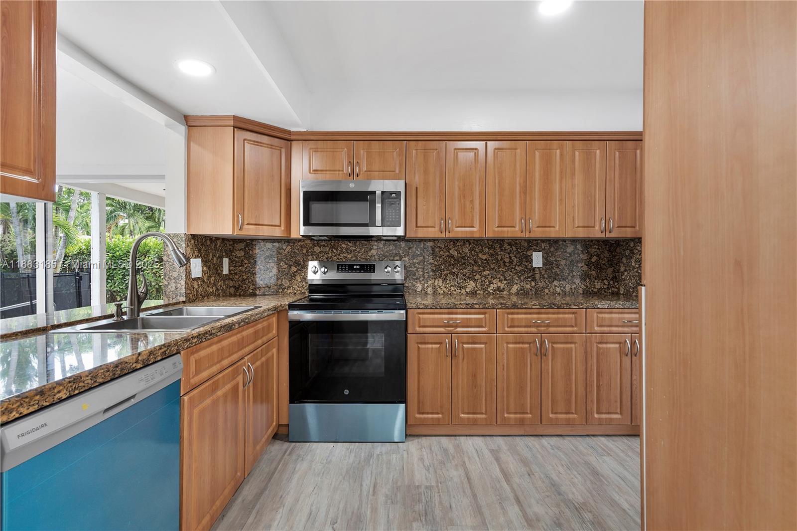 11240 Sheridan St # 11240