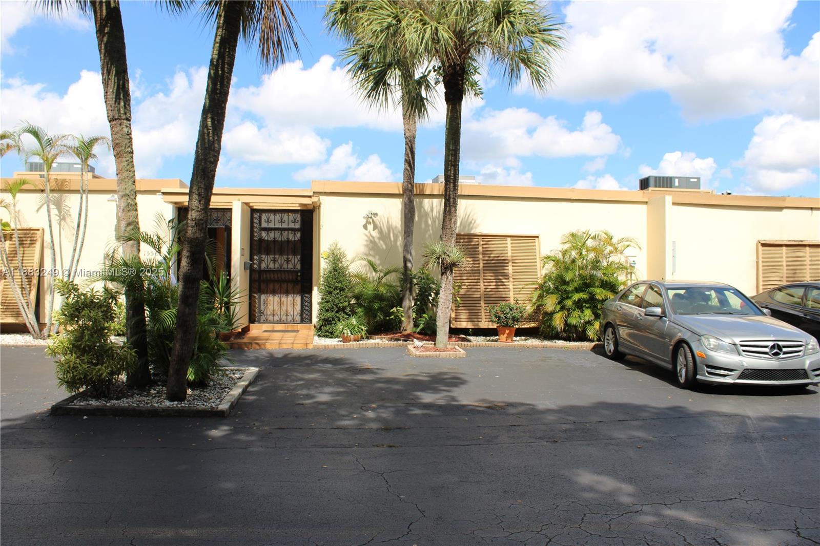 15512 Sharpecroft Dr