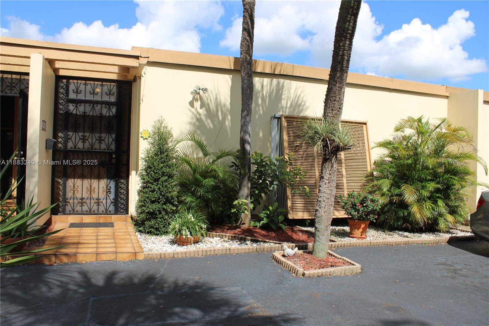 15512 Sharpecroft Dr