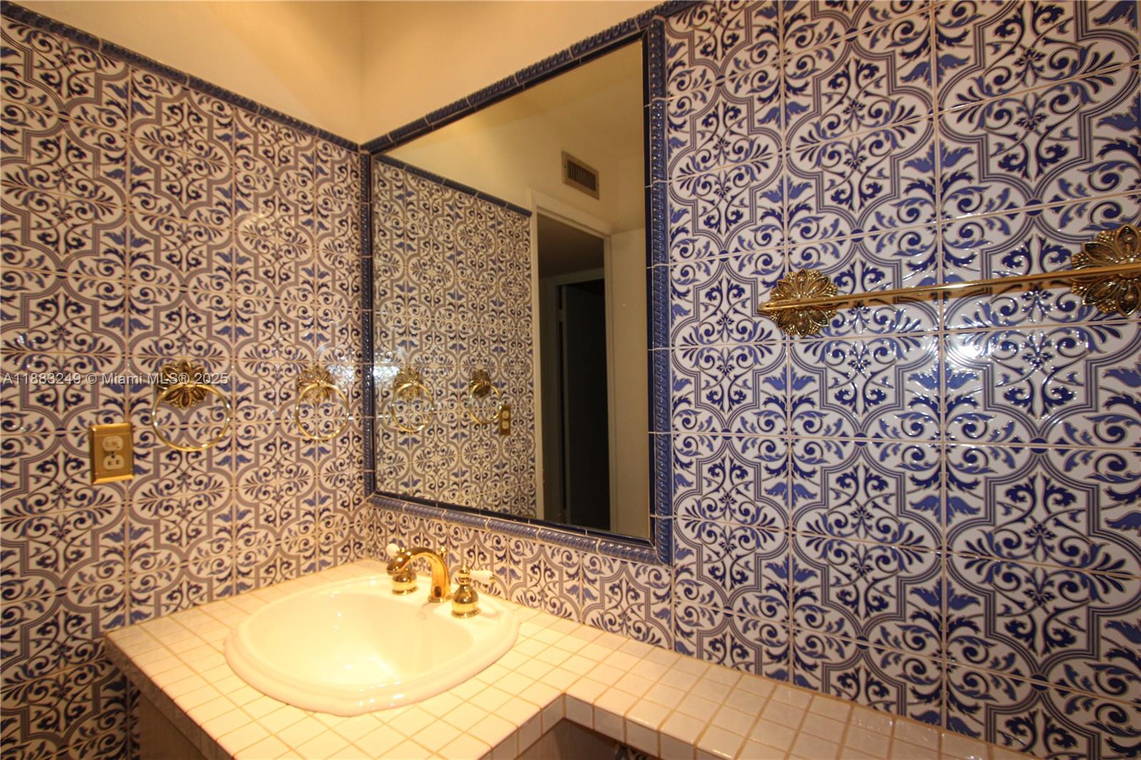 15512 Sharpecroft Dr