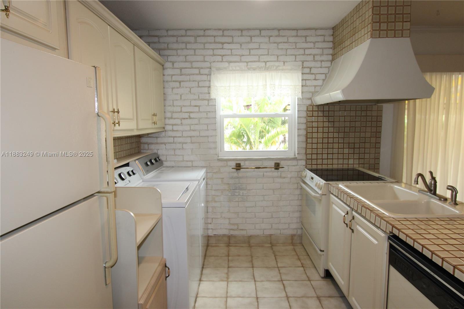 15512 Sharpecroft Dr