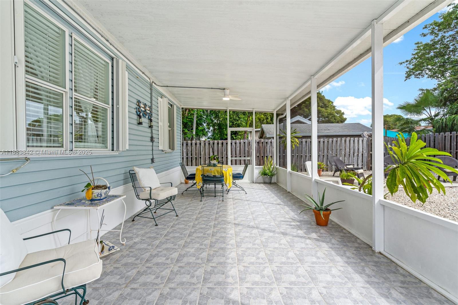 278 King Ave