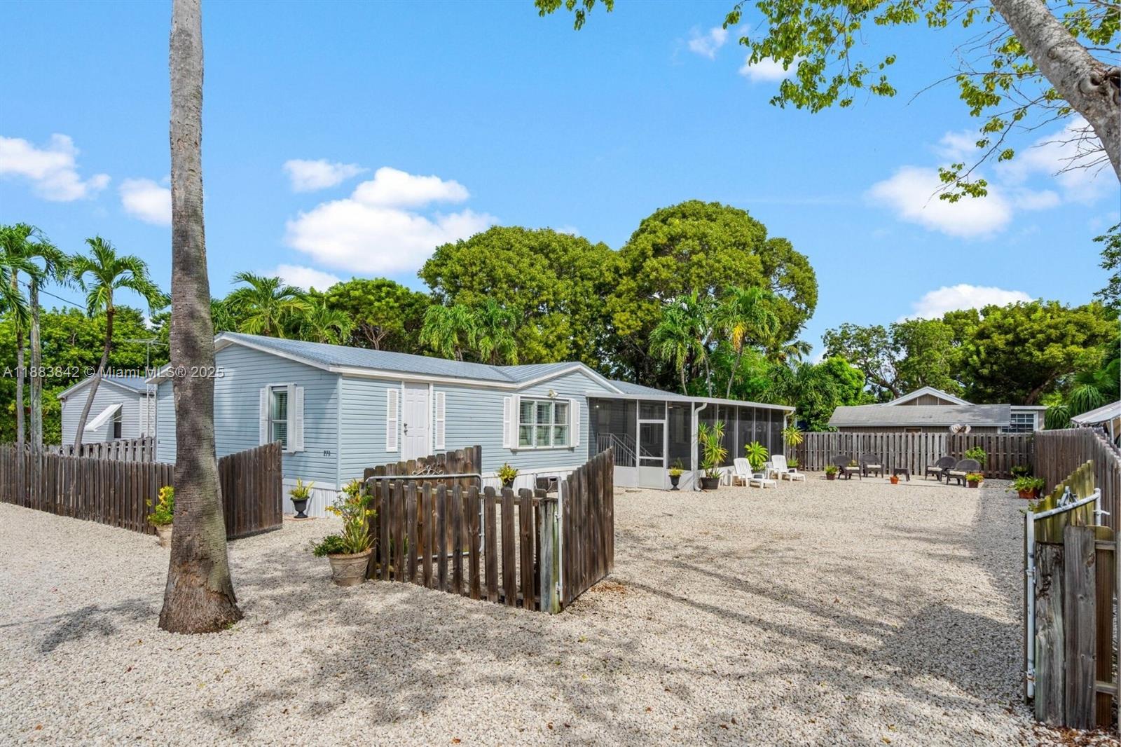 278 King Ave
