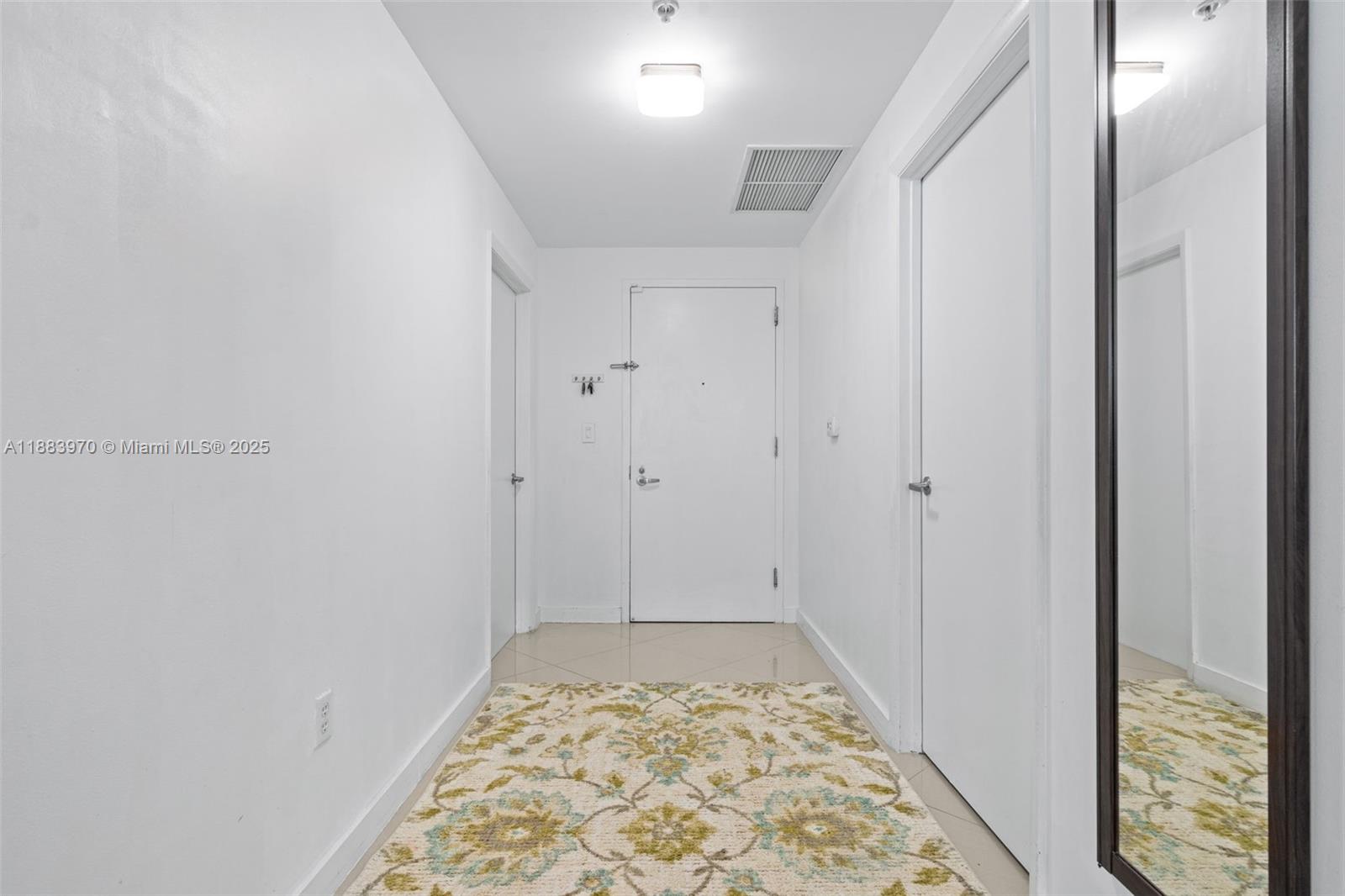 1900 N Bayshore Dr # 4018