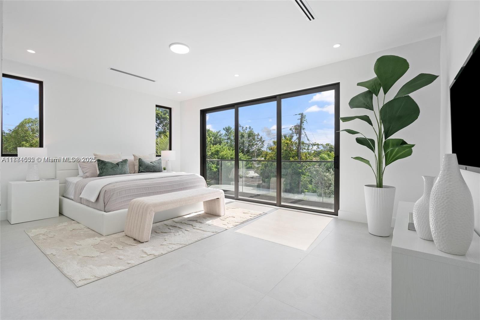 2947 SW 37th Ct, Miami