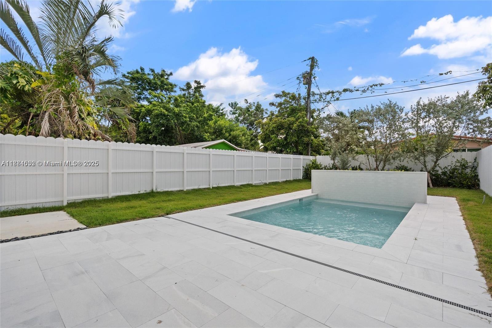 2947 SW 37th Ct, Miami