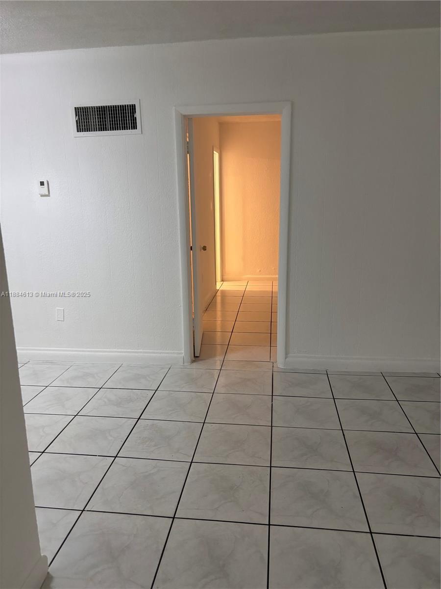 1255 W 49th Pl # F103