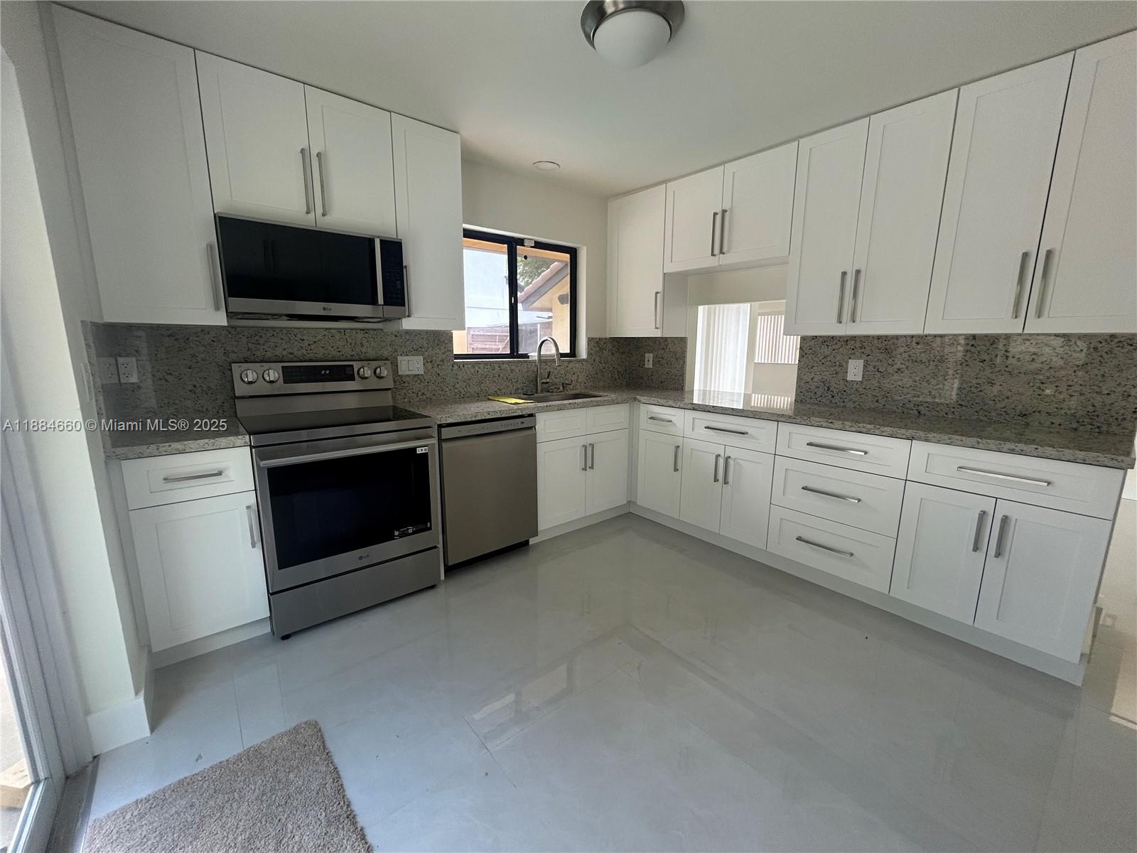 20627 NE 9th Pl.