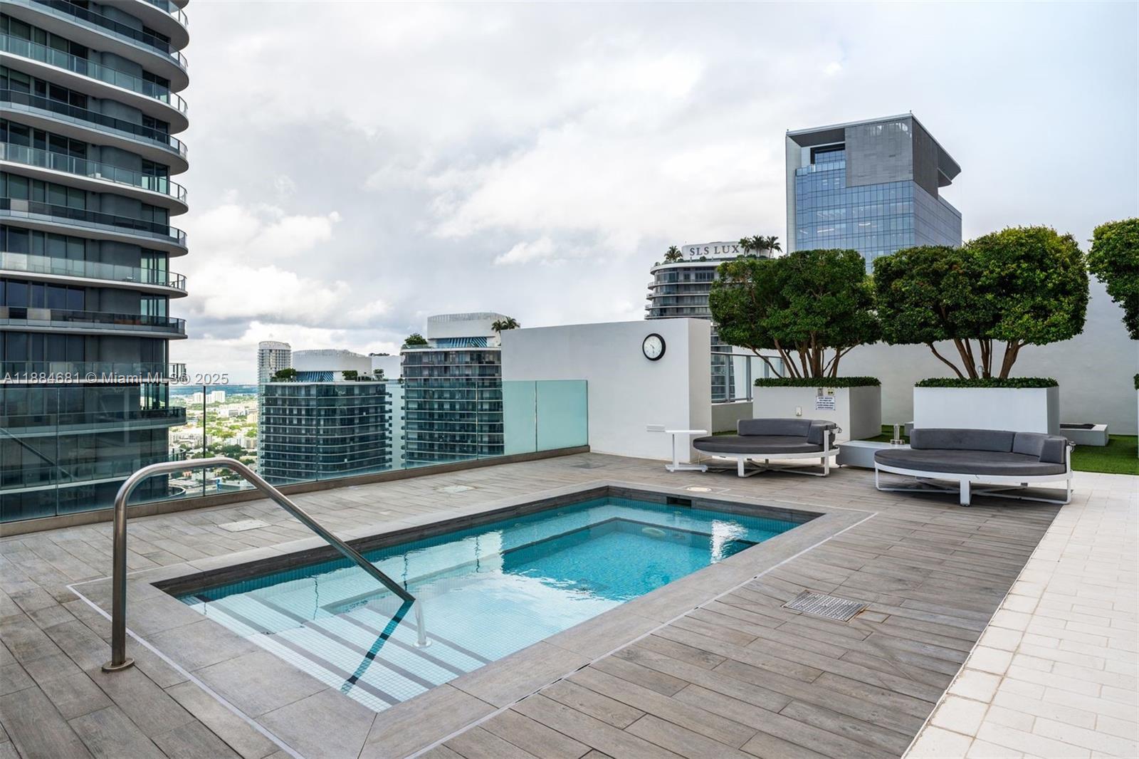 1010 Brickell Ave # 3004