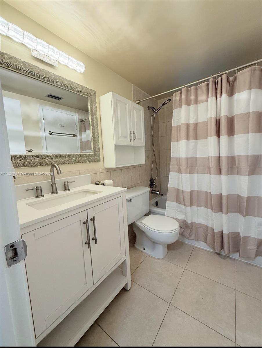 8101 Camino Real # C220