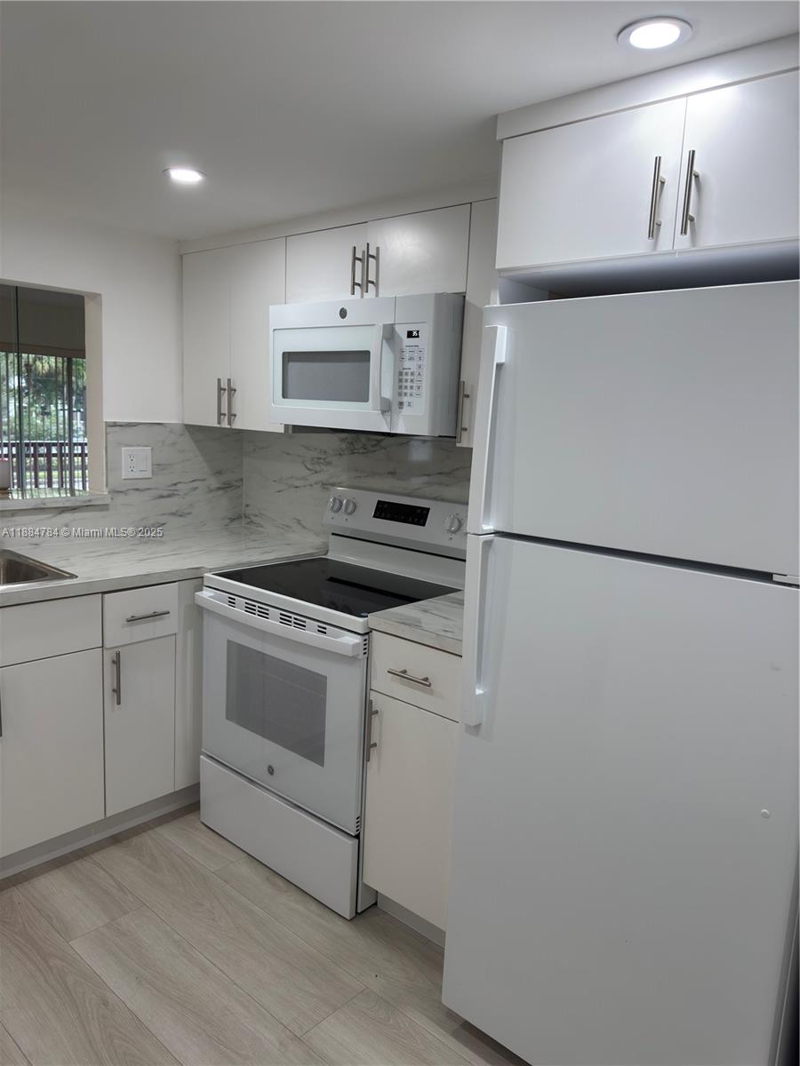 11291 SW 88th St # 202M