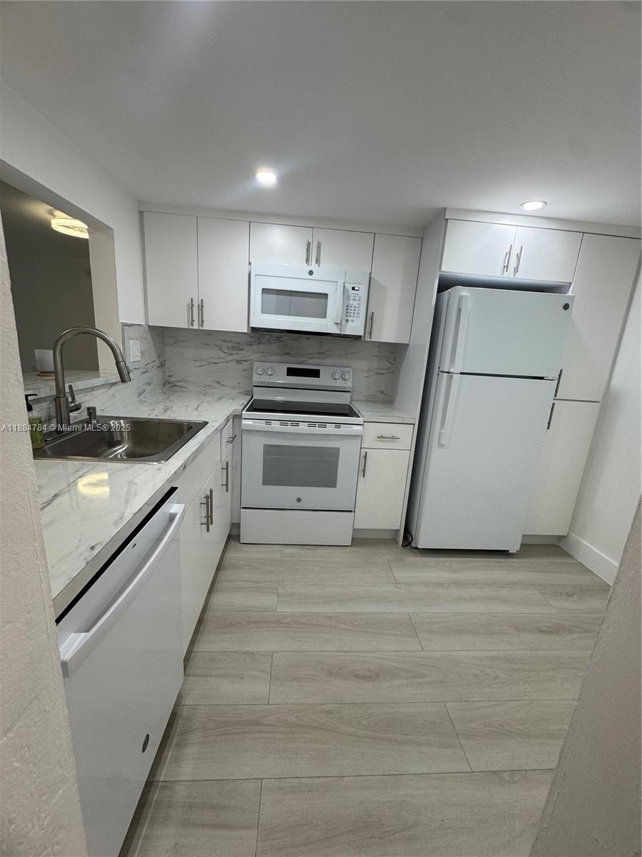 11291 SW 88th St # 202M