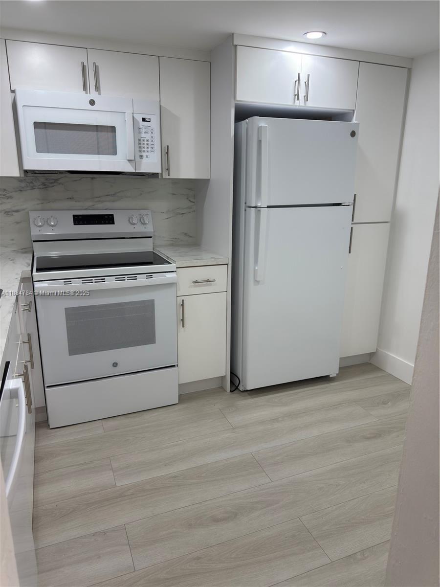 11291 SW 88th St # 202M