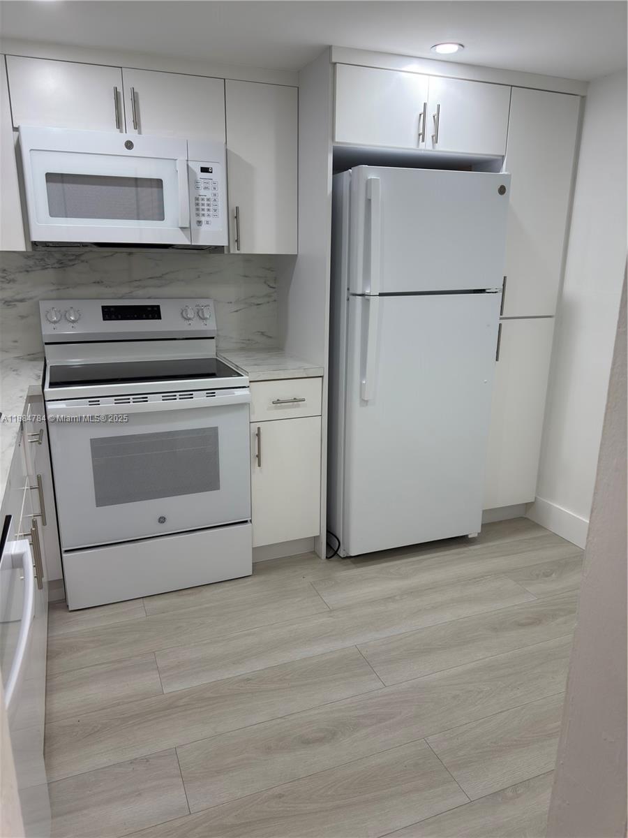 11291 SW 88th St # 202M