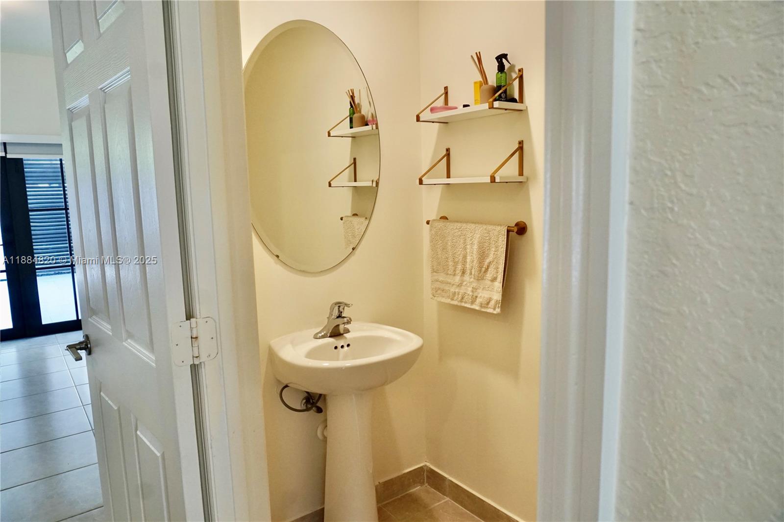 10606 W 33rd Ct # 10606