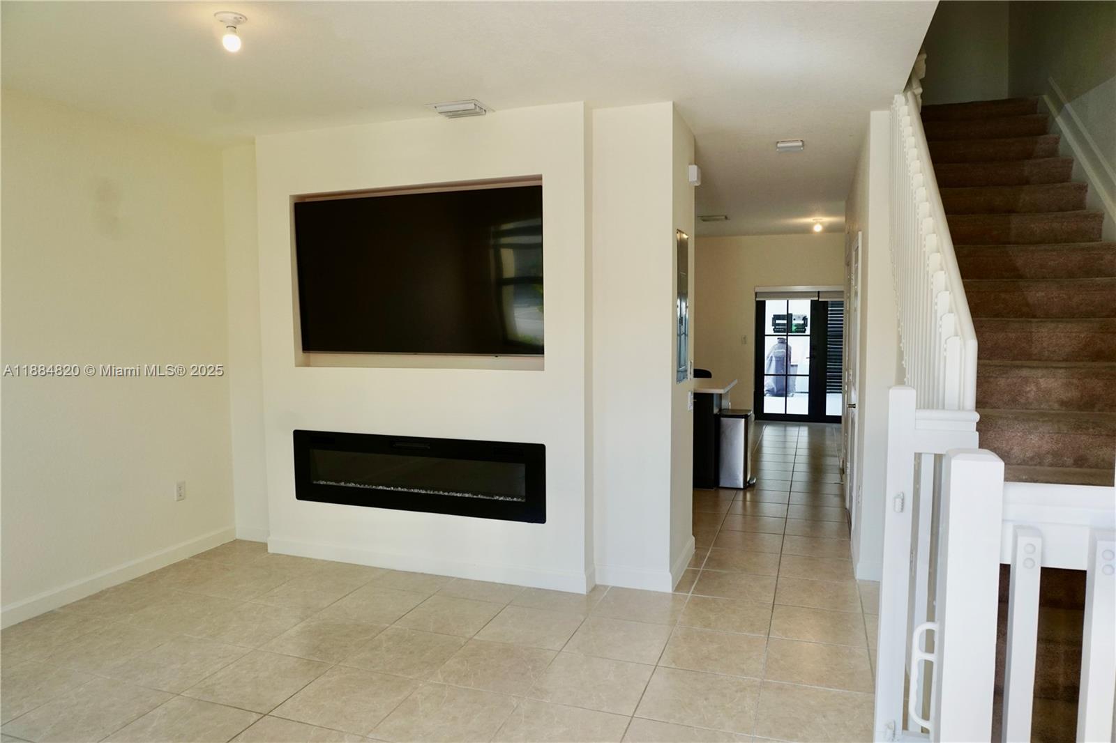 10606 W 33rd Ct # 10606