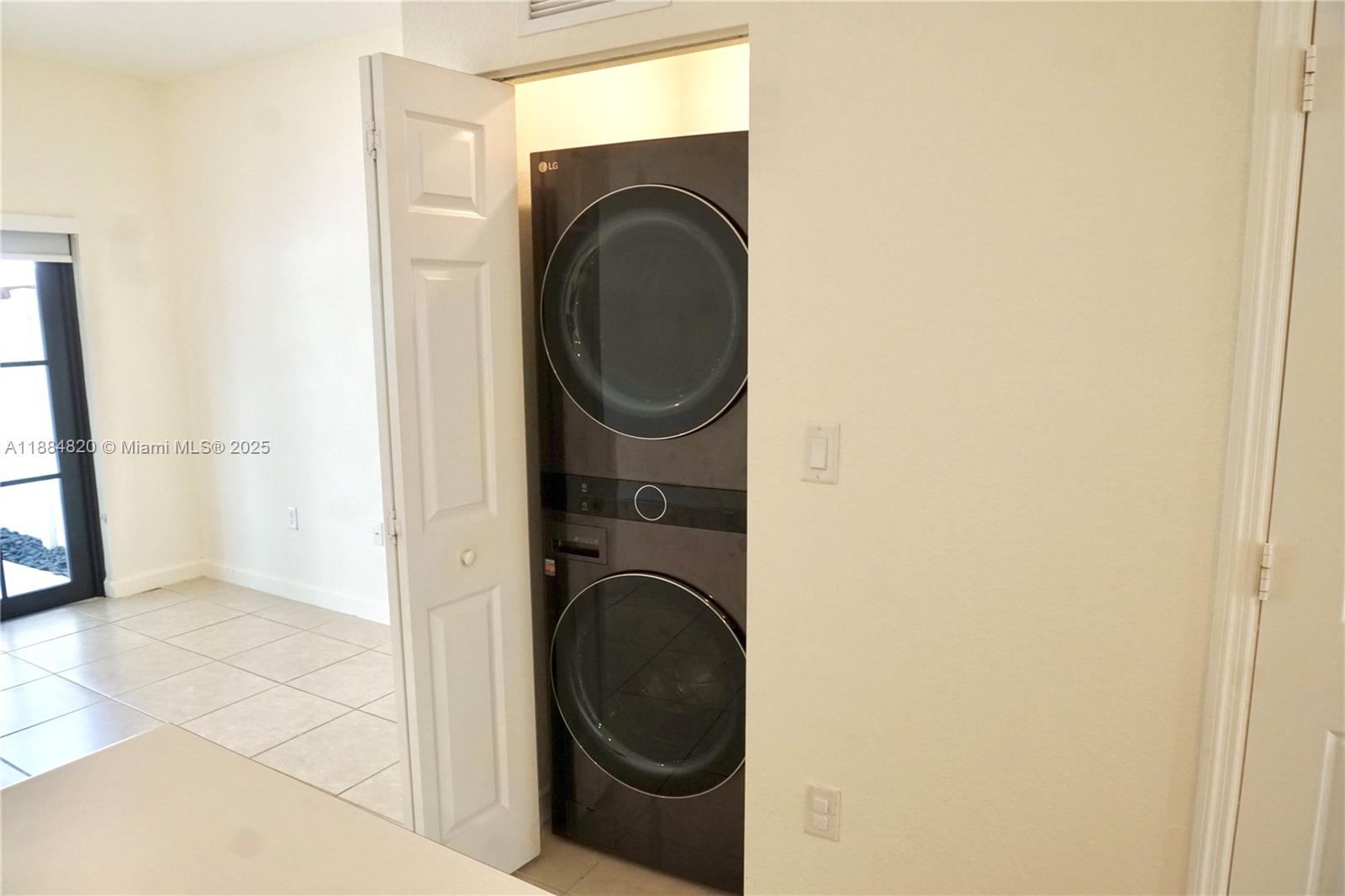 10606 W 33rd Ct # 10606