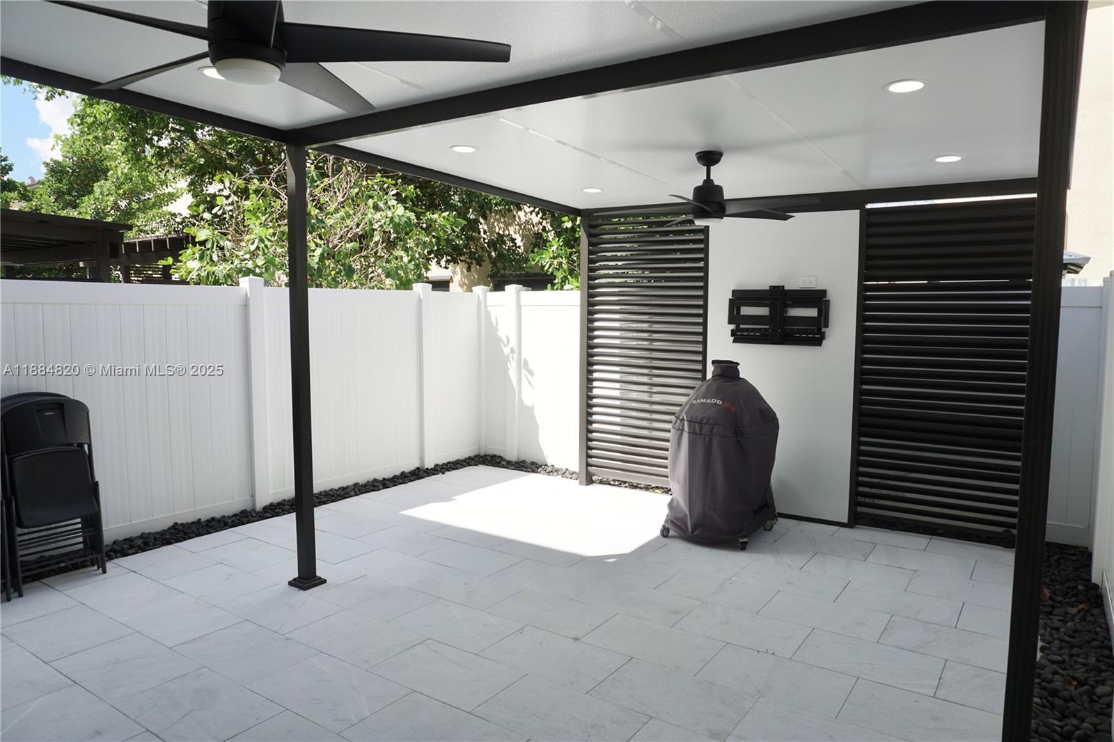 10606 W 33rd Ct # 10606