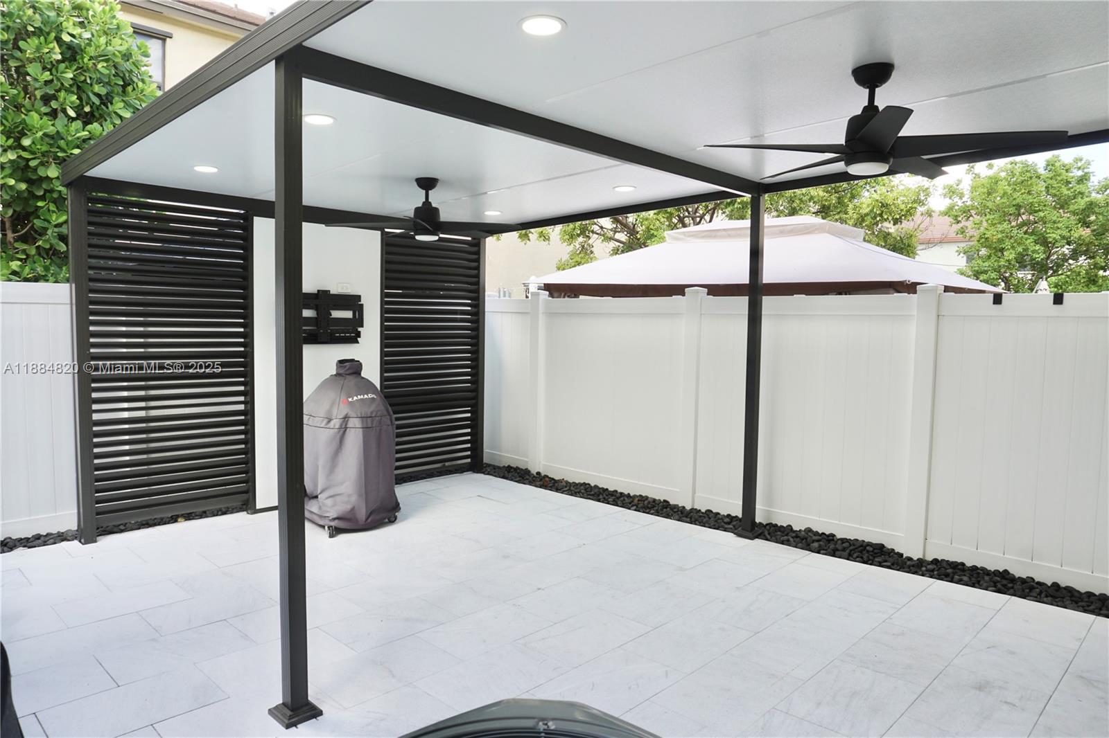 10606 W 33rd Ct # 10606