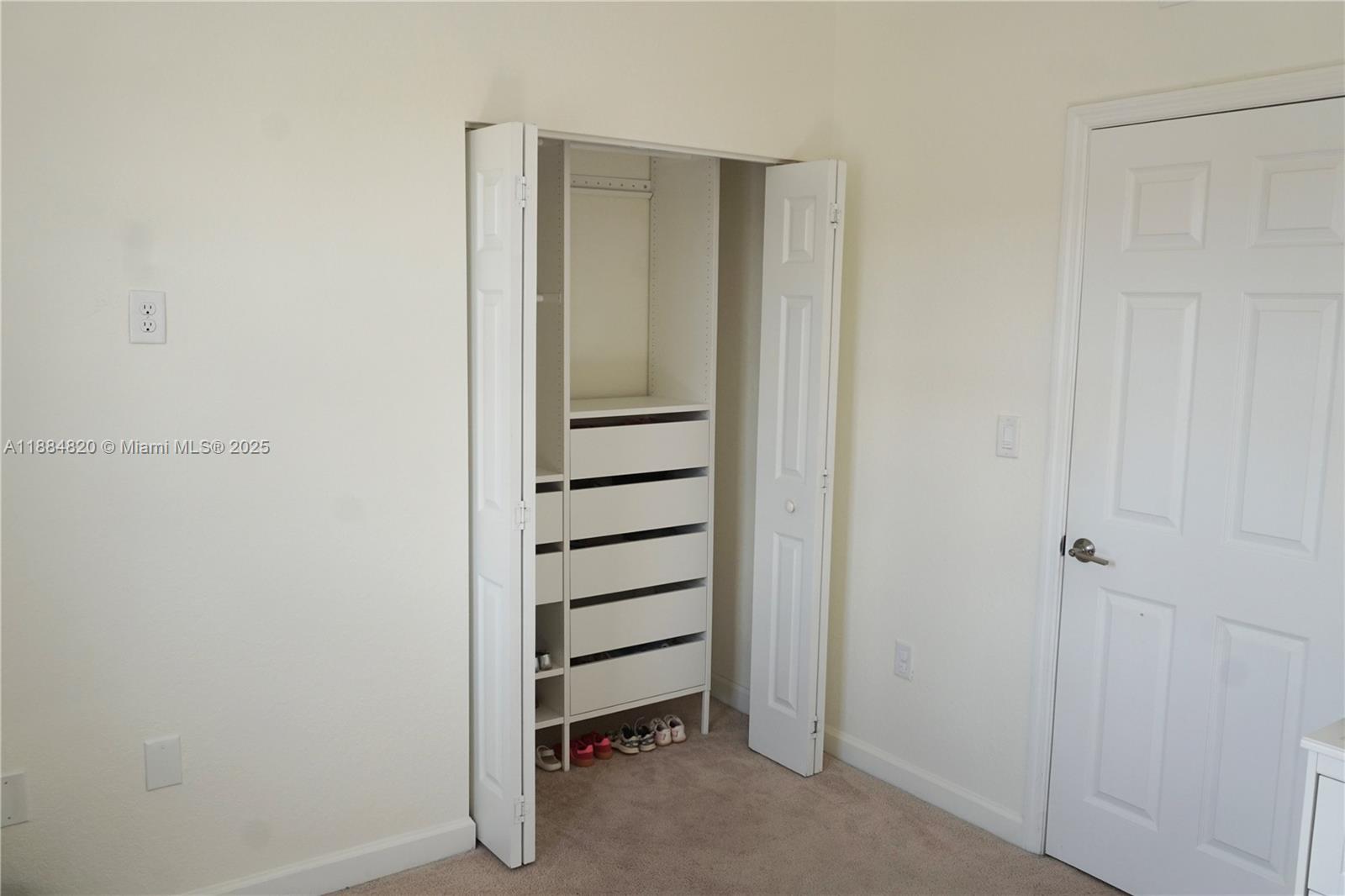 10606 W 33rd Ct # 10606