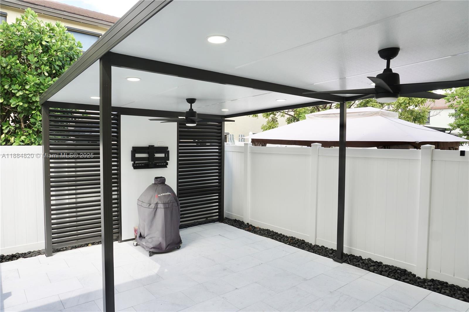 10606 W 33rd Ct # 10606