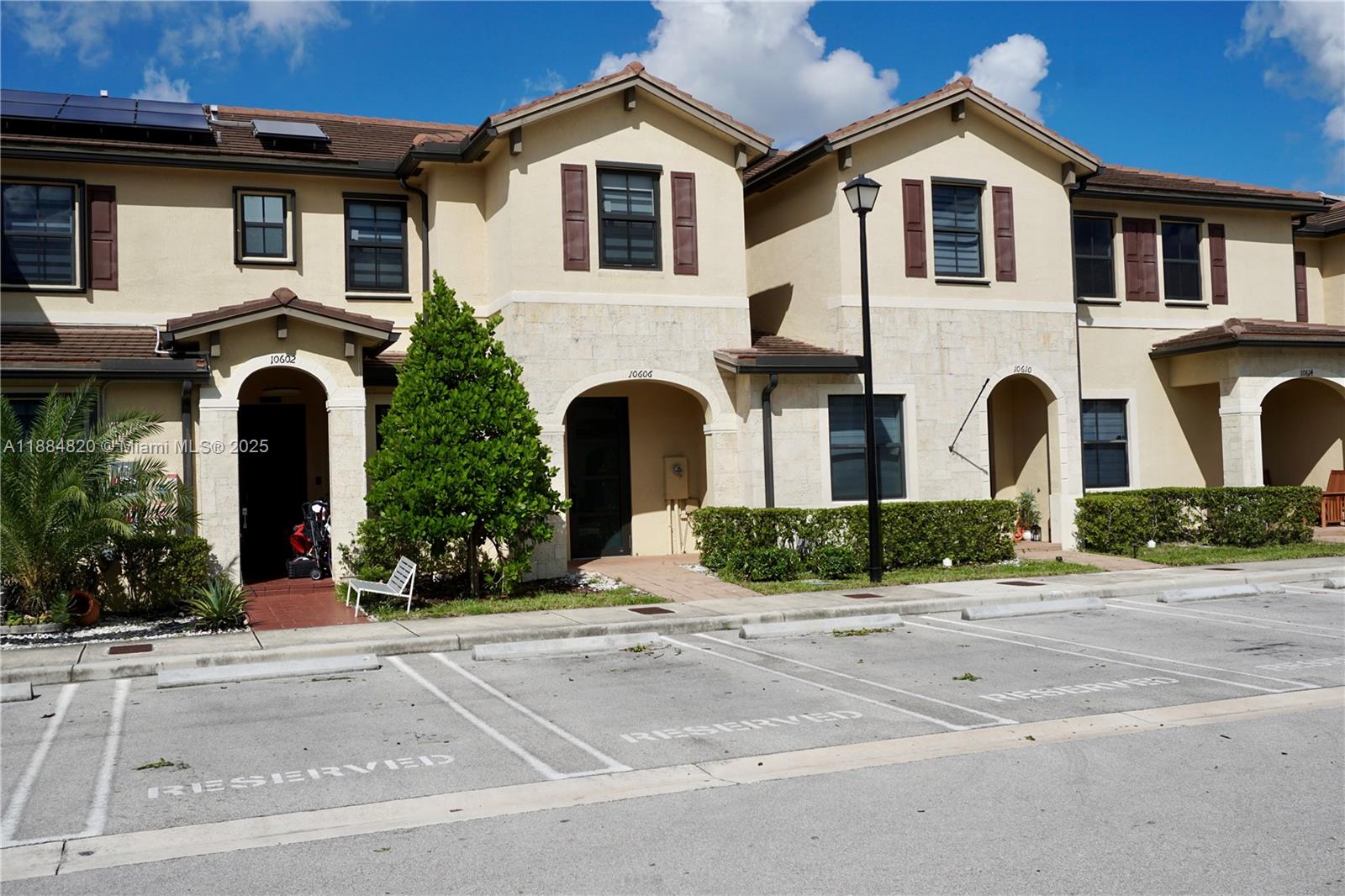 10606 W 33rd Ct # 10606