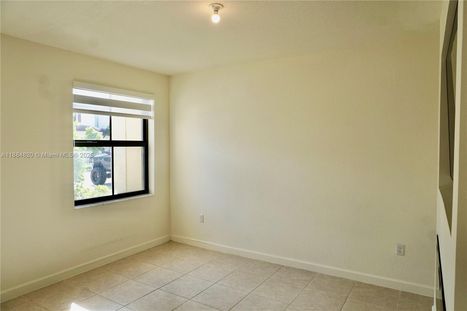 10606 W 33rd Ct # 10606