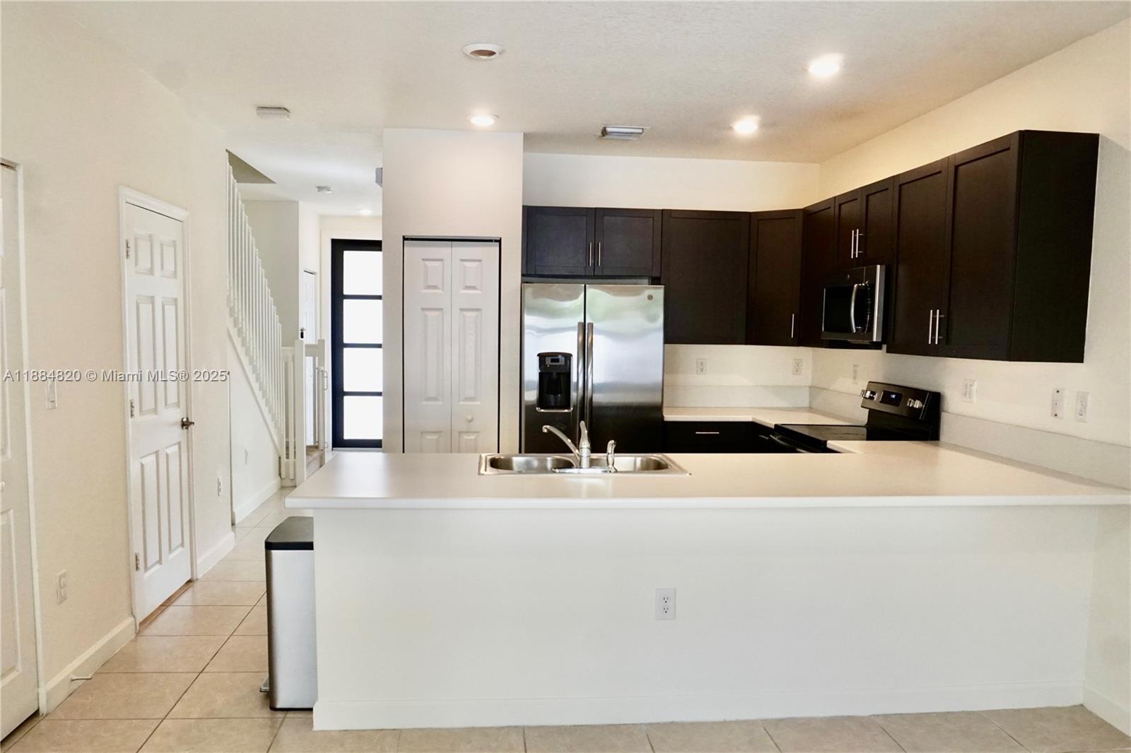 10606 W 33rd Ct # 10606