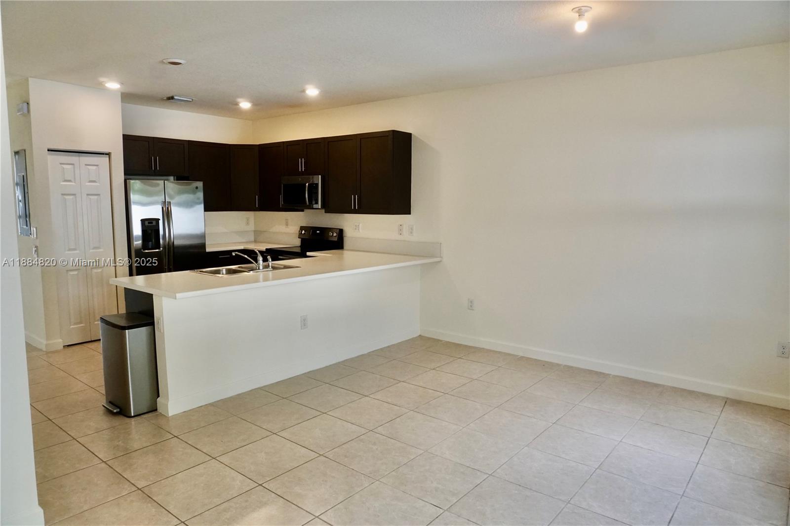 10606 W 33rd Ct # 10606