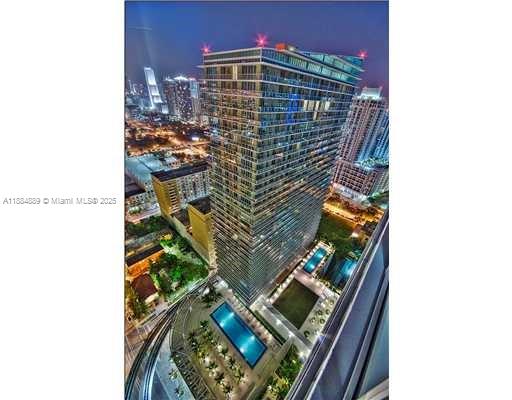 1111 SW 1st Ave Unit: 3225 SHORT TERM