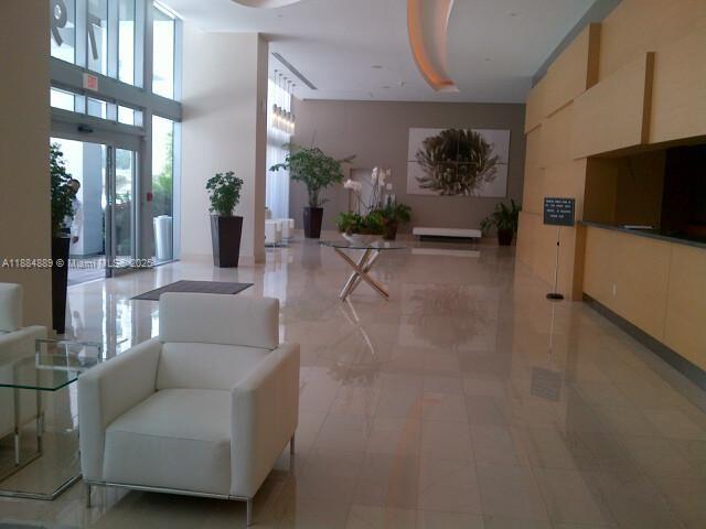 1111 SW 1st Ave Unit: 3225 SHORT TERM