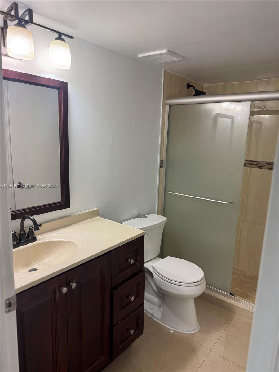 670 NW 85th Pl # 106 Unit: 11-106