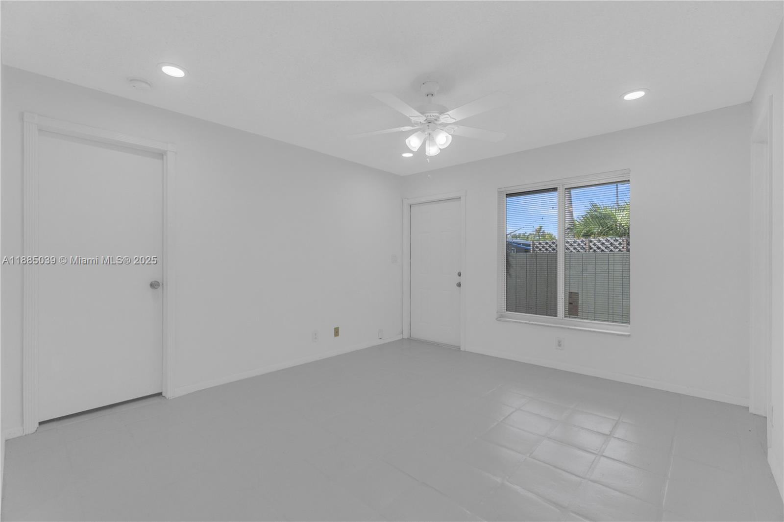 1428 NE 2nd Ave # 2
