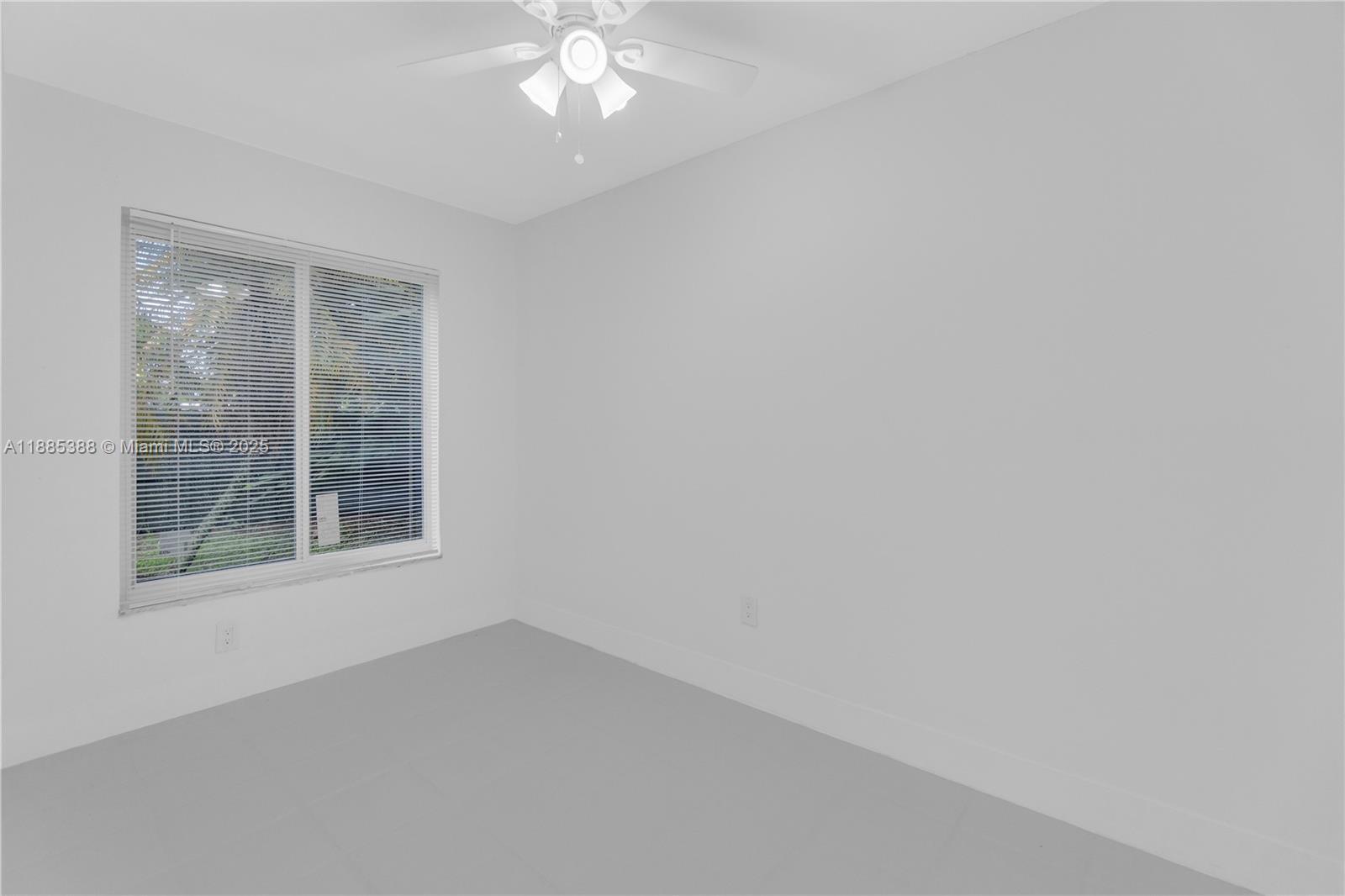 1428 NE 2nd Ave # 1