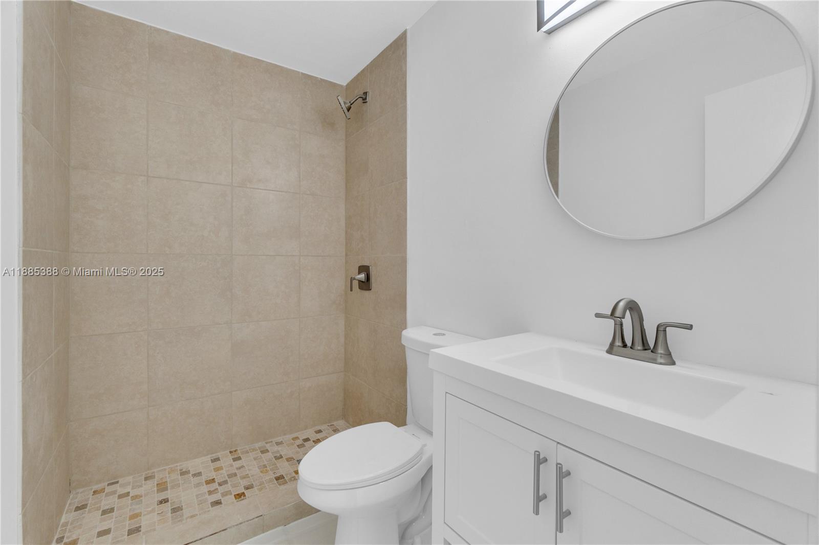 1428 NE 2nd Ave # 1
