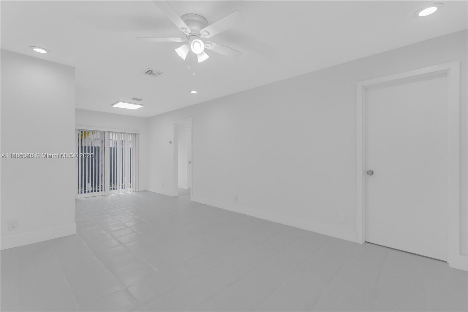 1428 NE 2nd Ave # 1