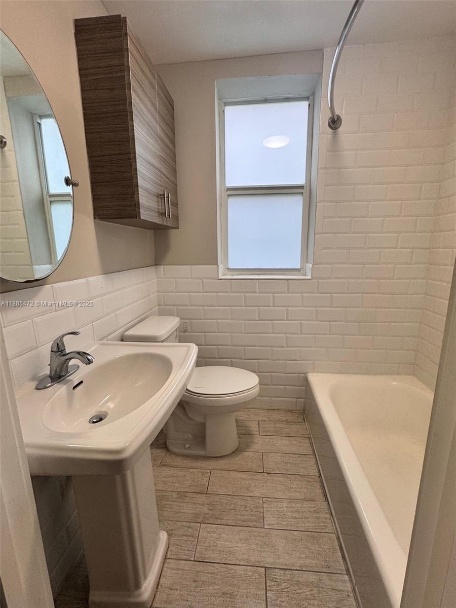 115 Menores Ave # 6
