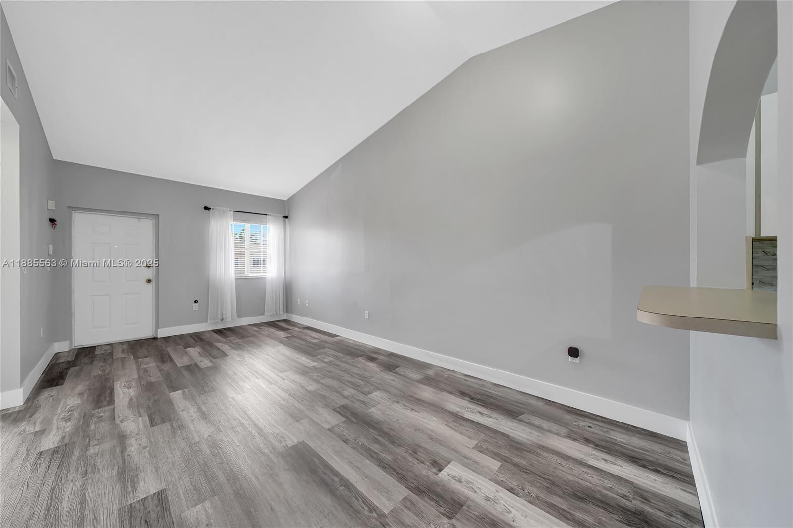 1261 SE 27th St # 203