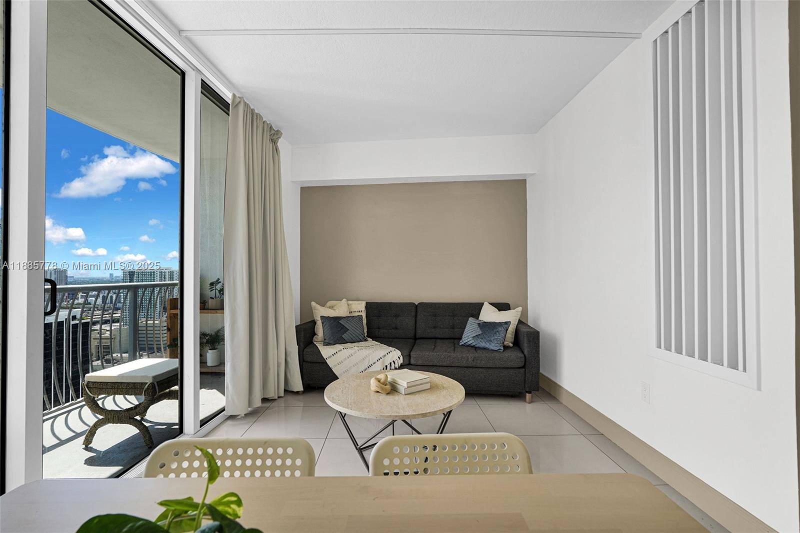 1750 N Bayshore Dr # 3708