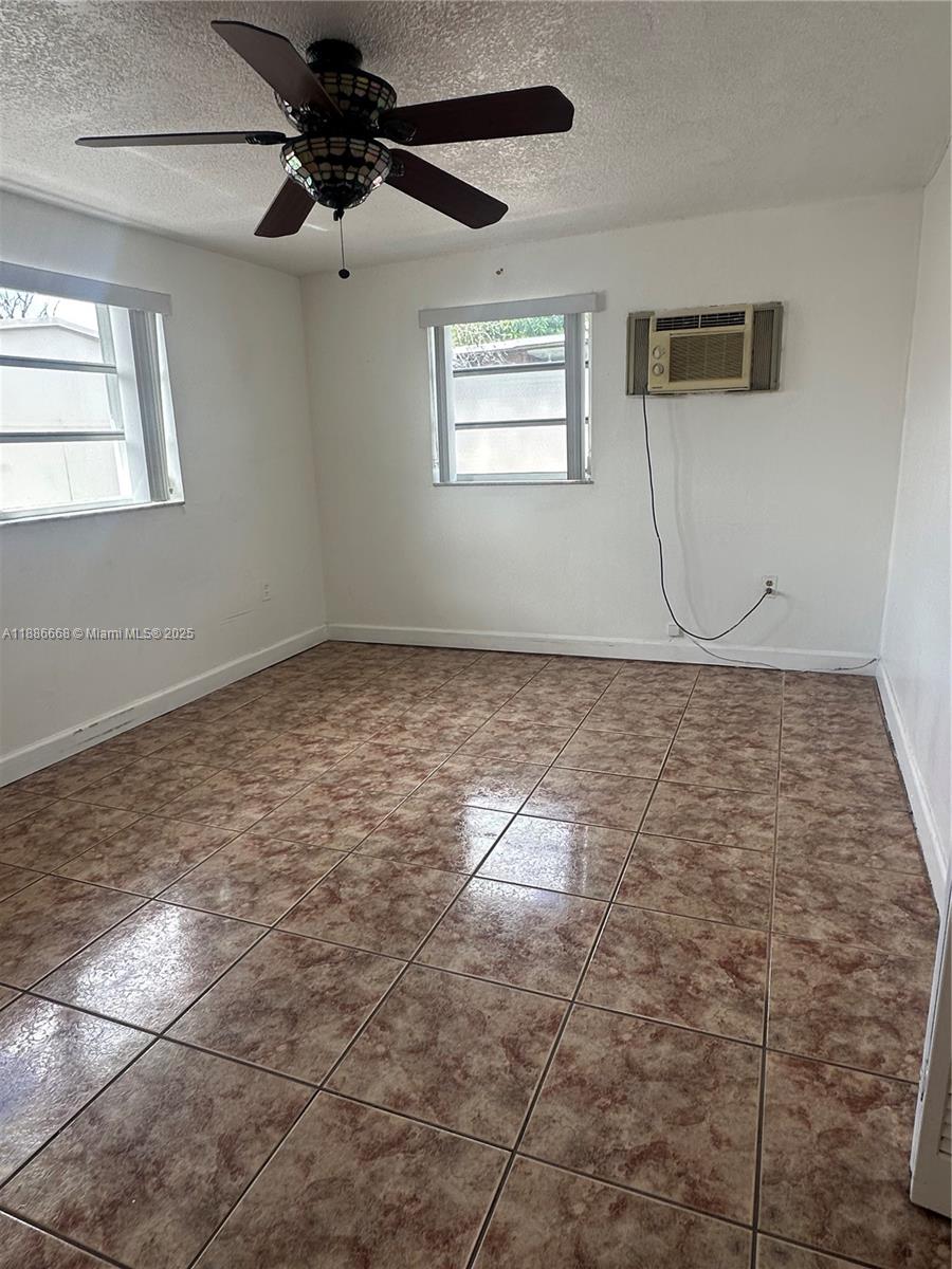3500 NW 12th St