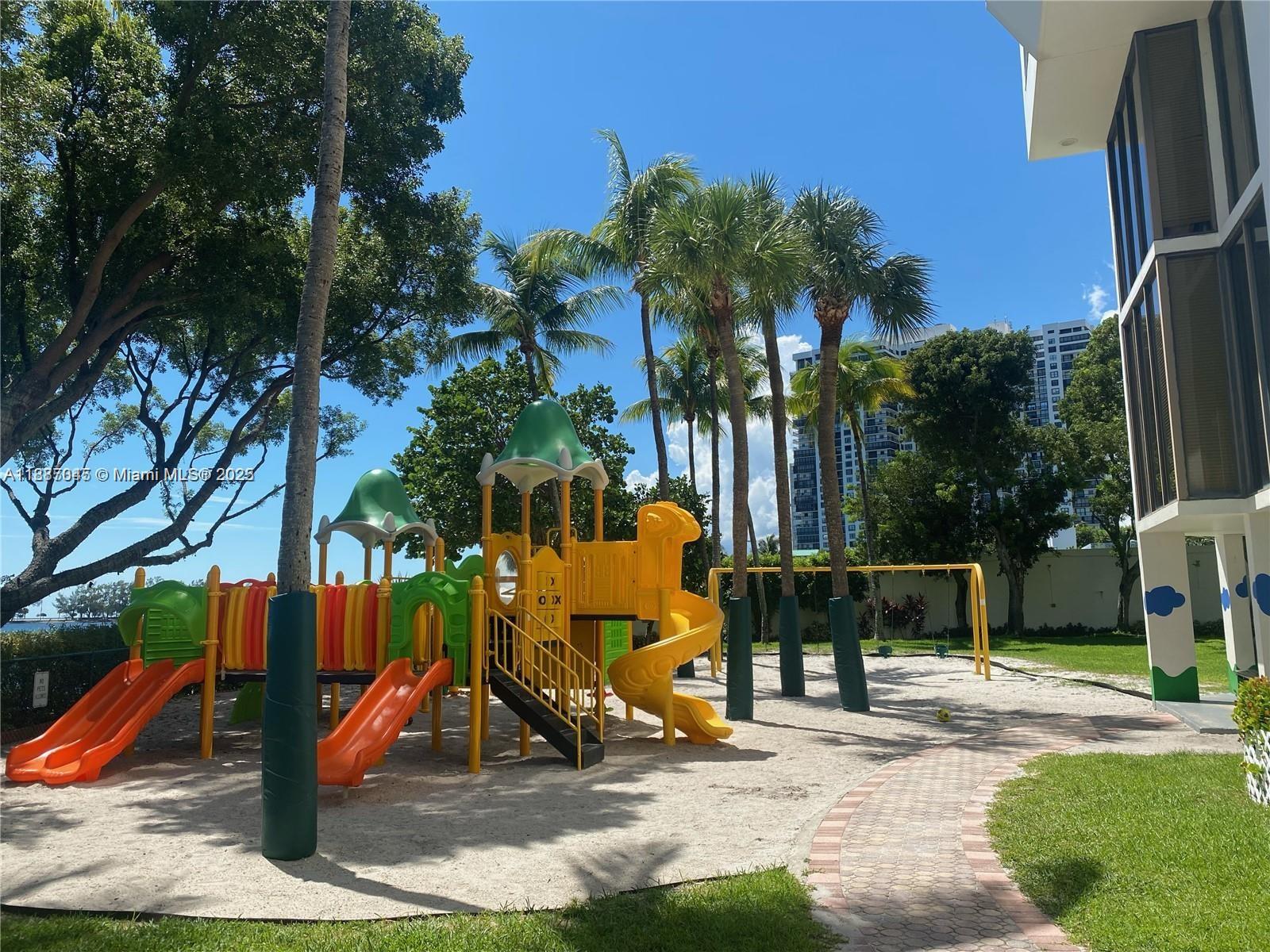1901 Brickell Ave # B1713