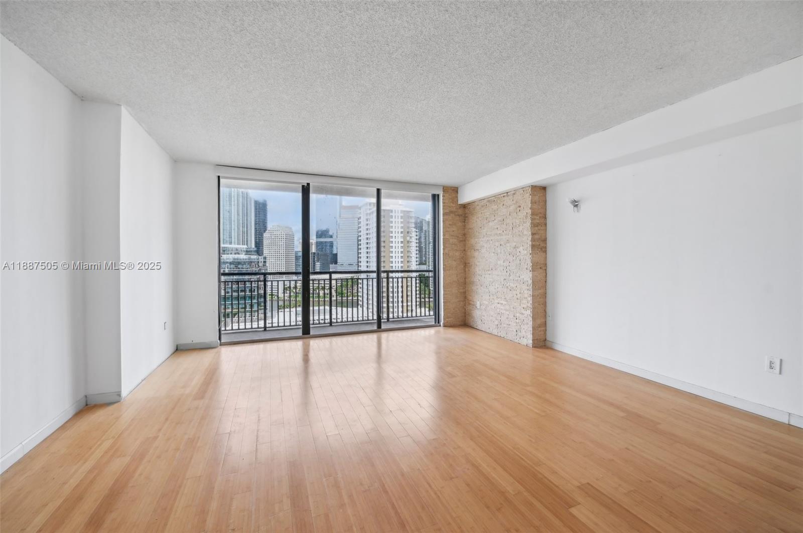 540 Brickell Key Dr # 1807